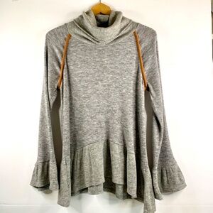 Ladies THMI, gray with brown accent cowl neck boho/western/coquettecore sweater